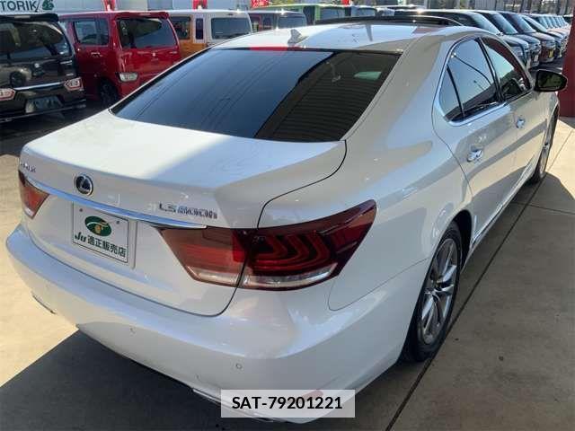 Lexus LS 2013-01 1609708-7