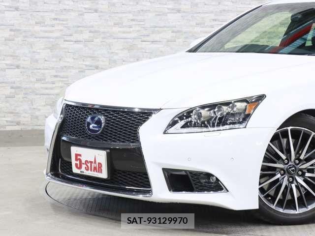 Lexus LS 2012-11 1932593-15