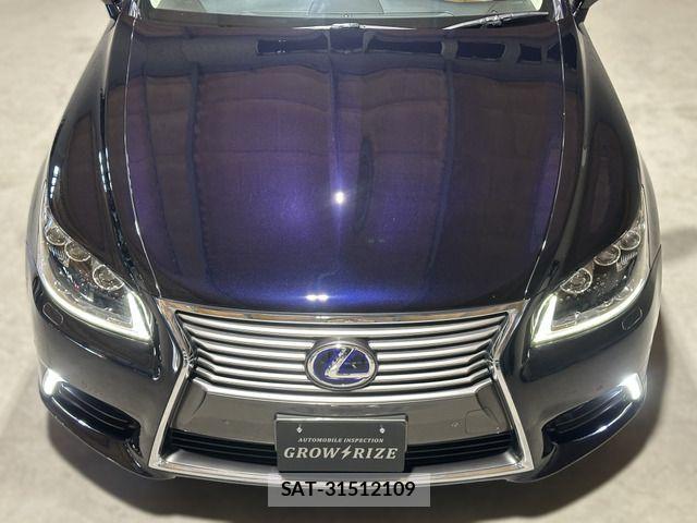 Lexus LS 2015-04 2002328-17