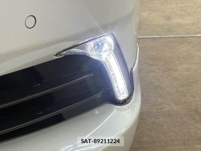 Lexus LS 2013-02 3377922-12