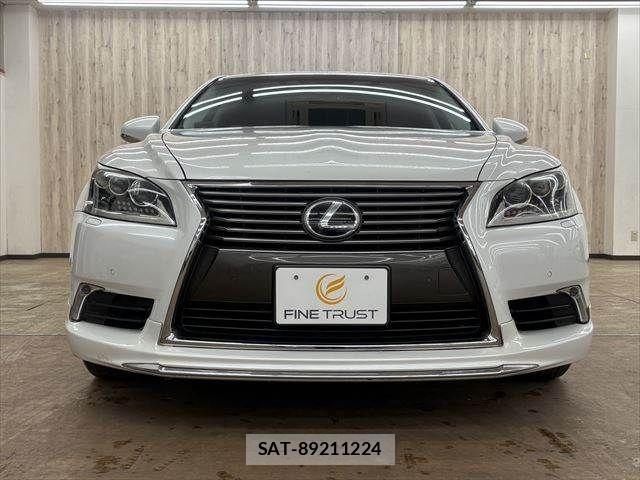 Lexus LS 2013-02 3377922-14