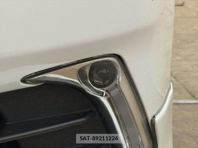 Lexus LS 2013-02 3377922-22