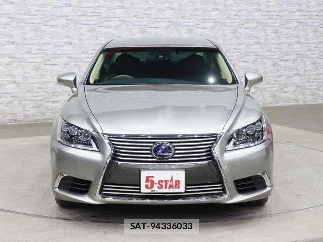 Lexus LS 2015-05 3674658-10