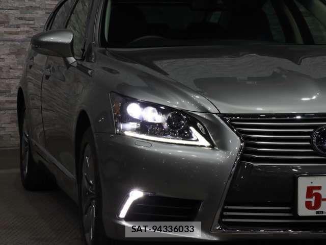 Lexus LS 2015-05 3674658-14