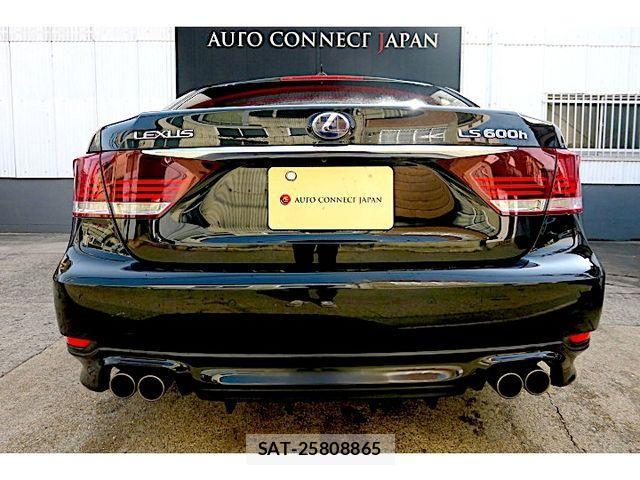 Lexus LS 2013-02 4044644-15