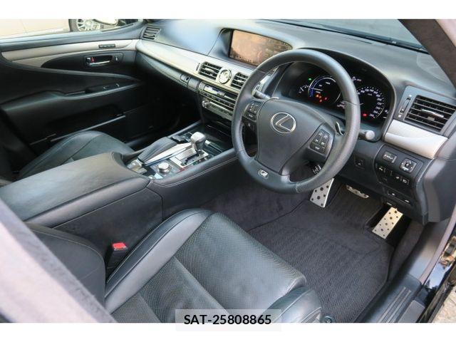 Lexus LS 2013-02 4044644-16