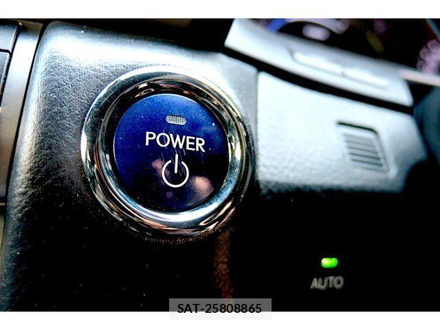 Lexus LS 2013-02 4044644-25