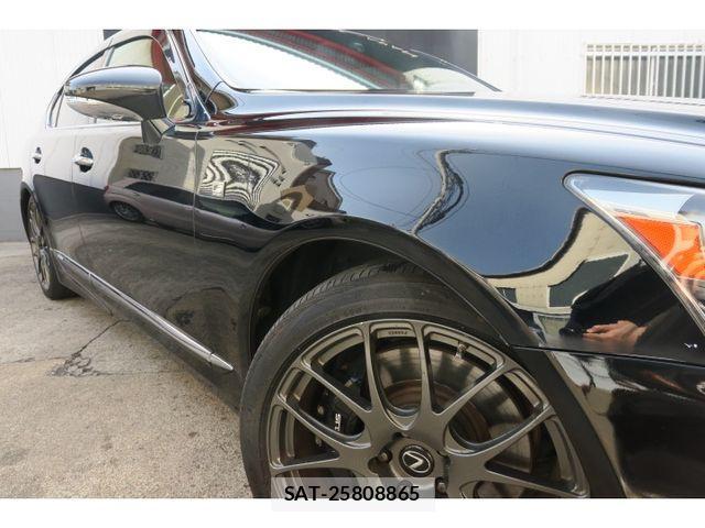 Lexus LS 2013-02 4044644-3