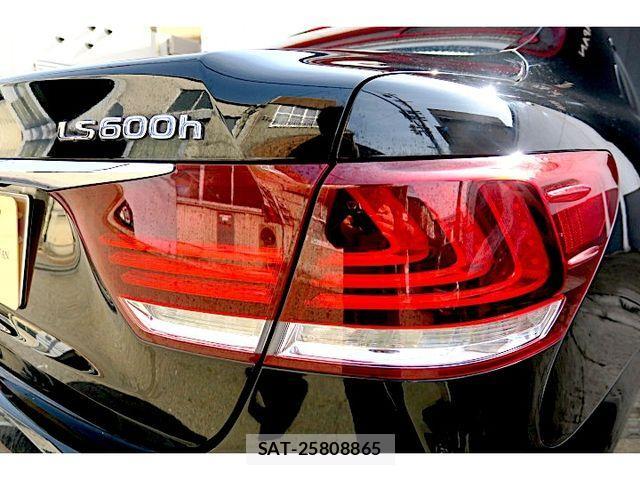 Lexus LS 2013-02 4044644-5
