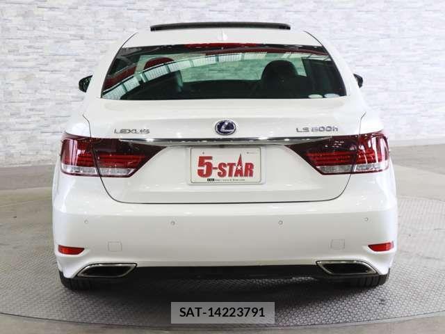 Lexus LS 2016-01 4393150-13
