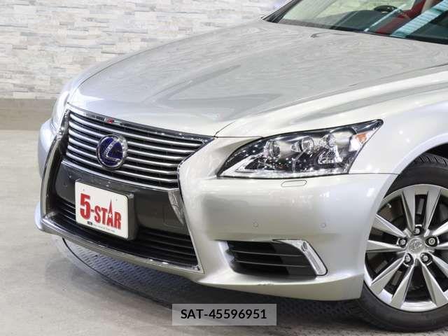 Lexus LS 2013-11 4964493-16