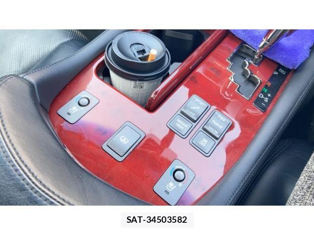 Lexus LS 2010-04 4964512-17