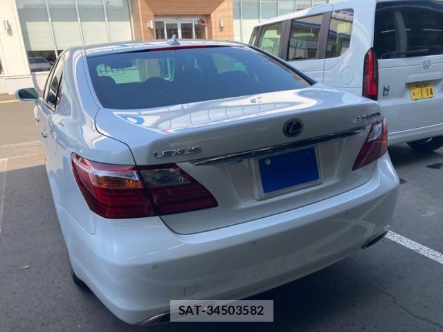 Lexus LS 2010-04 4964512-1