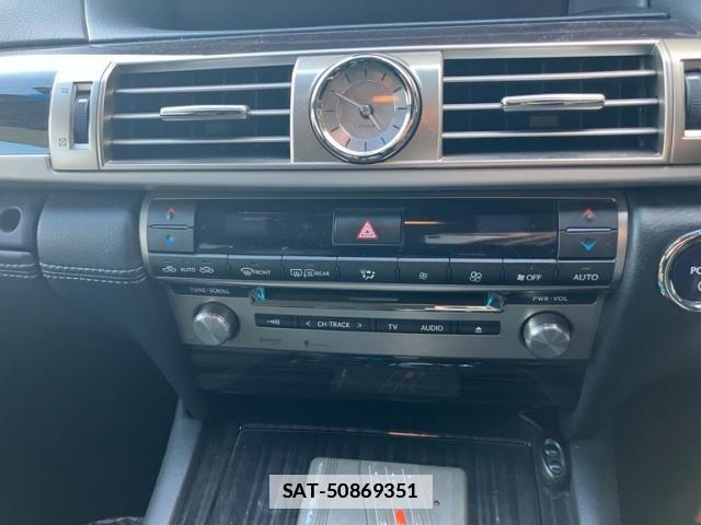 Lexus LS 2014-02 6011661-12