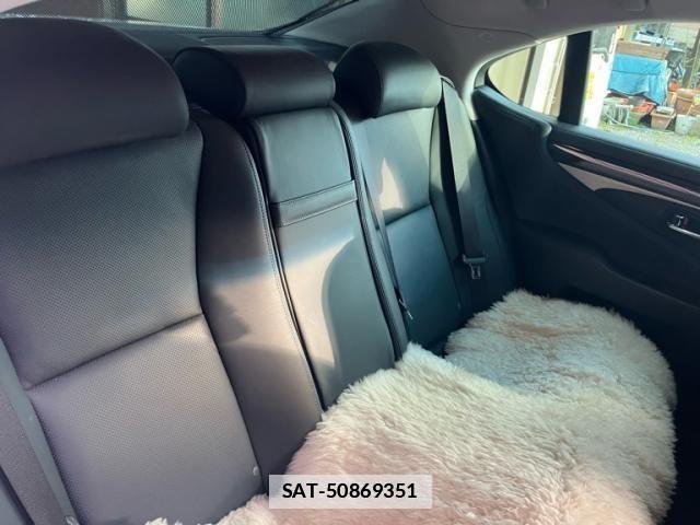 Lexus LS 2014-02 6011661-17