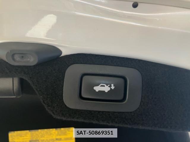 Lexus LS 2014-02 6011661-22