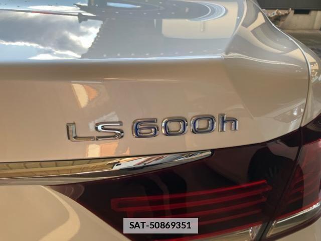 Lexus LS 2014-02 6011661-24