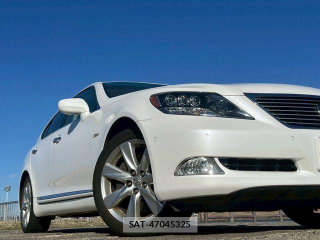 Lexus LS 2008-04 6245198-9
