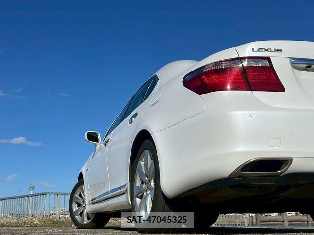 Lexus LS 2008-04 6245198-11
