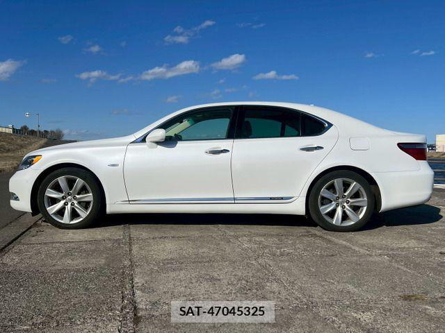 Lexus LS 2008-04 6245198-3