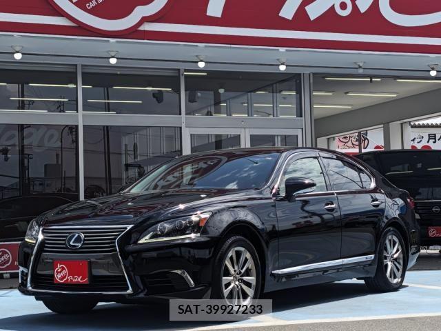 Lexus LS 2015-11 6612863-1