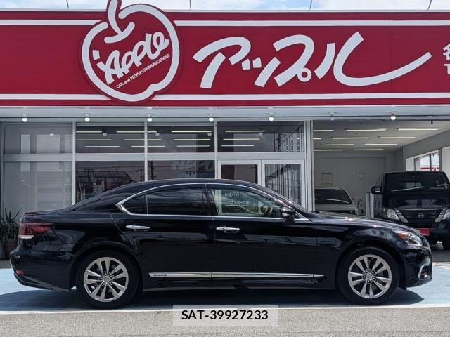 Lexus LS 2015-11 6612863-5