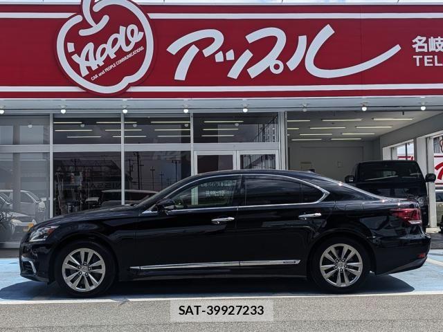 Lexus LS 2015-11 6612863-6