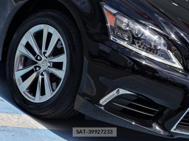 Lexus LS 2015-11 6612863-7