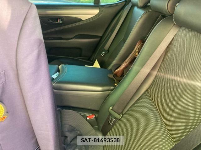Lexus LS 2015-11 6612866-10