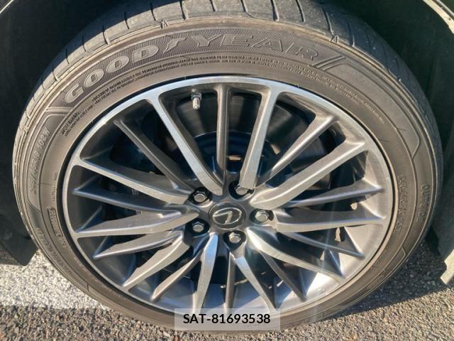 Lexus LS 2015-11 6612866-12