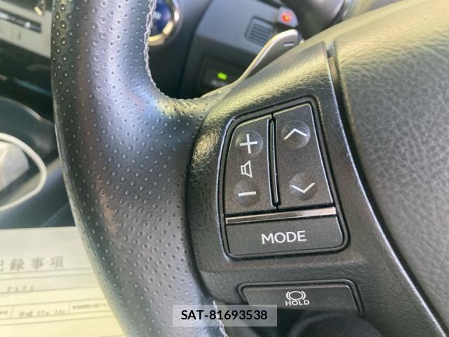 Lexus LS 2015-11 6612866-18