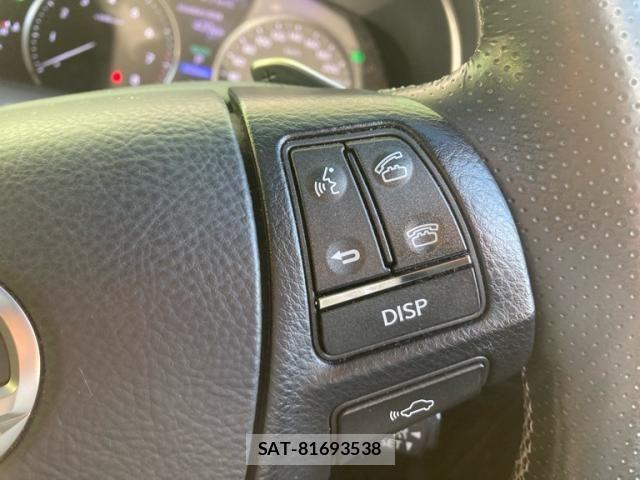 Lexus LS 2015-11 6612866-19