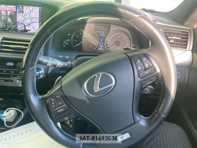 Lexus LS 2015-11 6612866-20