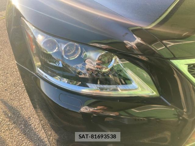 Lexus LS 2015-11 6612866-1