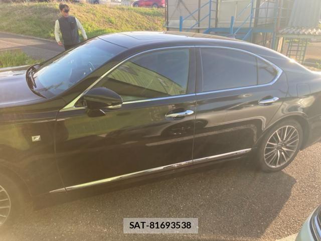 Lexus LS 2015-11 6612866-2