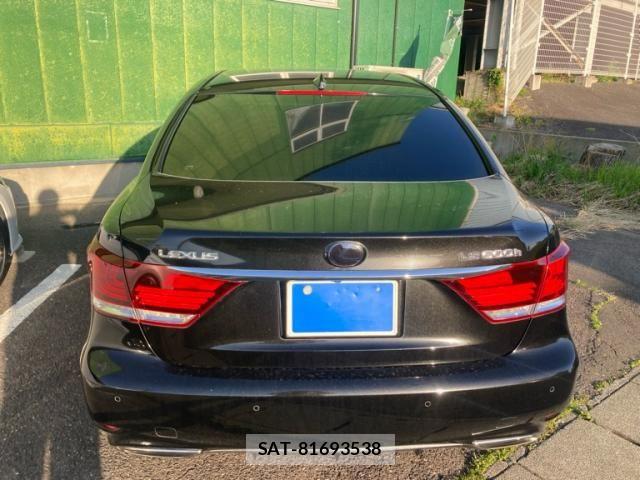Lexus LS 2015-11 6612866-3