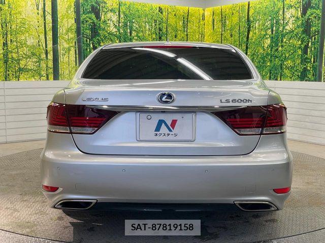 Lexus LS 2013-06 6641846-15