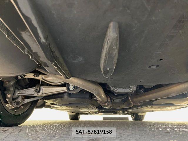 Lexus LS 2013-06 6641846-19