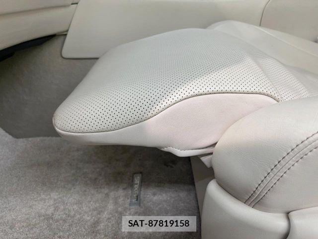 Lexus LS 2013-06 6641846-3