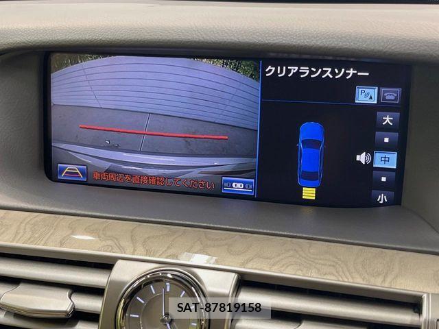 Lexus LS 2013-06 6641846-5