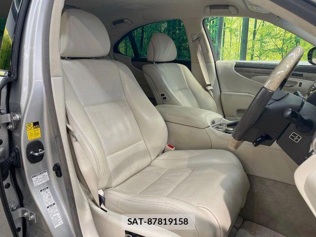 Lexus LS 2013-06 6641846-8
