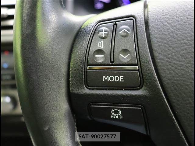 Lexus LS 2014-05 6752246-9