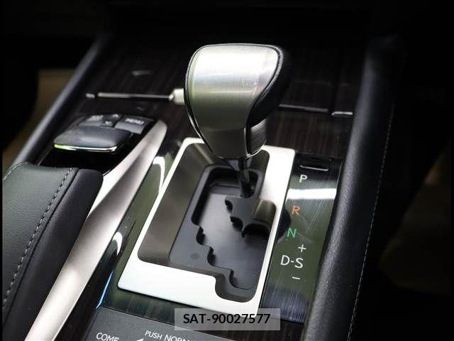Lexus LS 2014-05 6752246-15