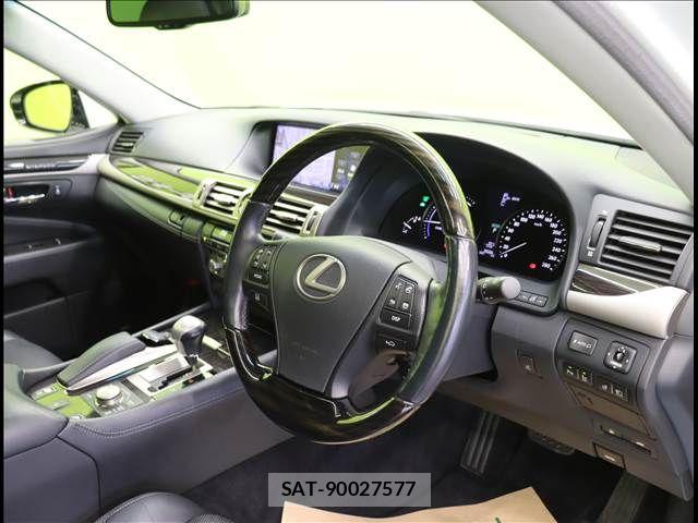 Lexus LS 2014-05 6752246-19