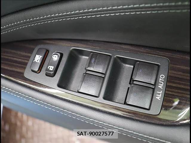 Lexus LS 2014-05 6752246-22