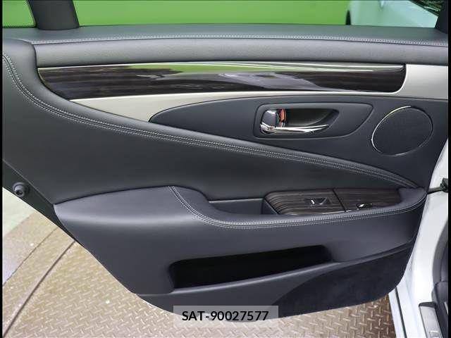 Lexus LS 2014-05 6752246-29