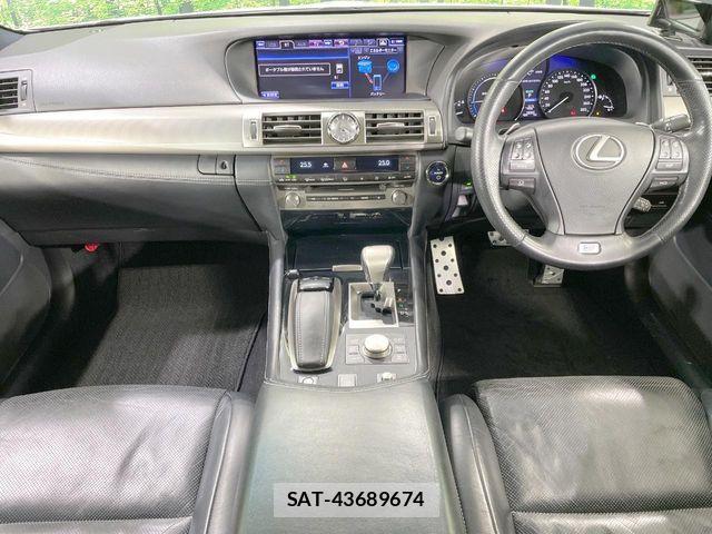 Lexus LS 2012-11 6752247-1