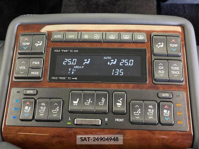 Lexus LS 2014-12 6815714-8