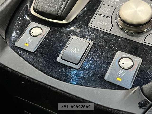Lexus LS 2015-03 7220995-9