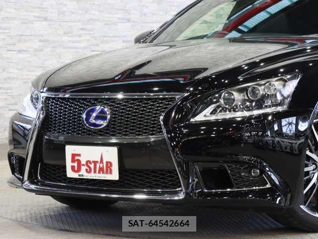 Lexus LS 2015-03 7220995-11